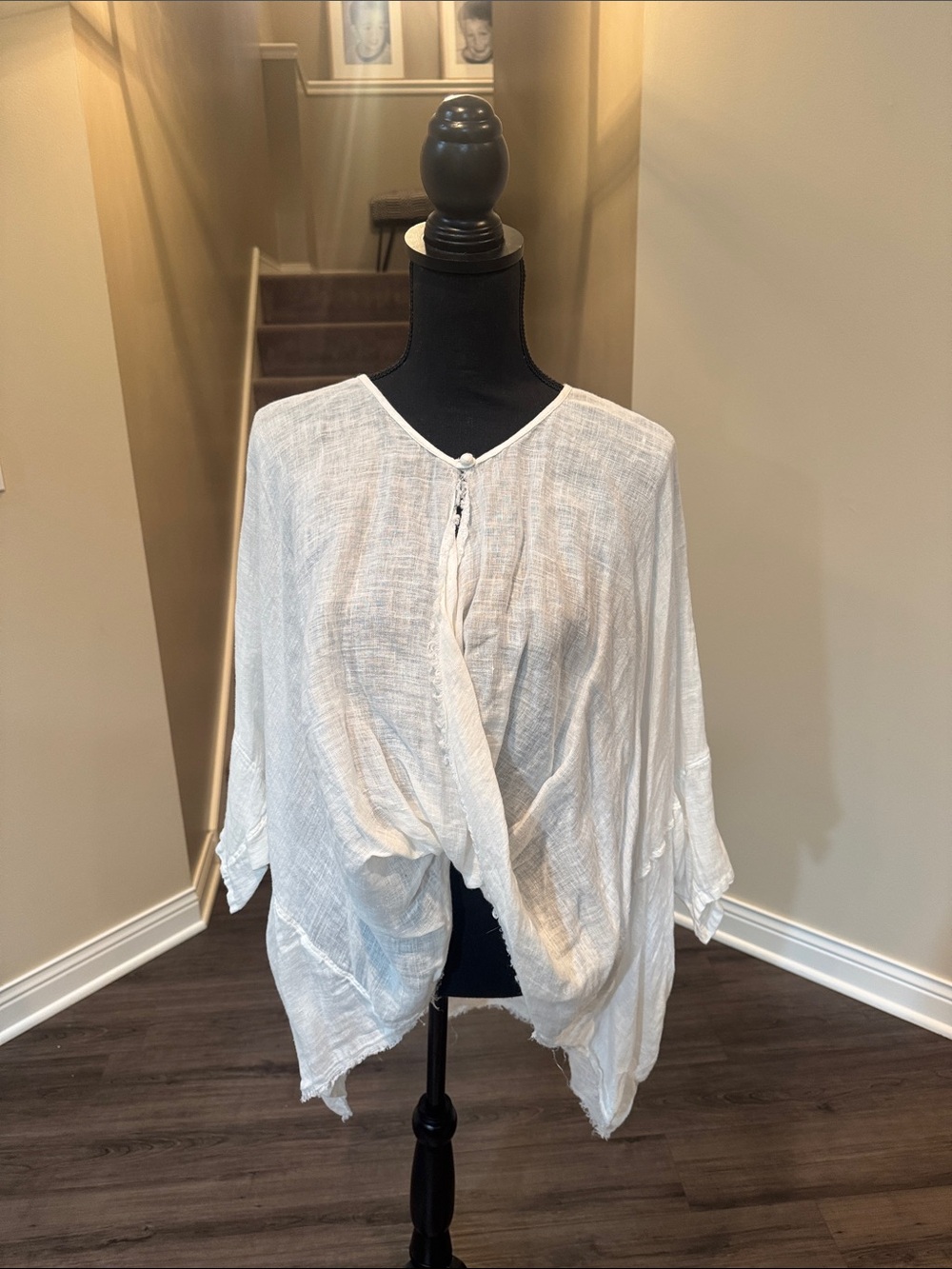 Relaxed White Gauze Tunic Top with Twist Front